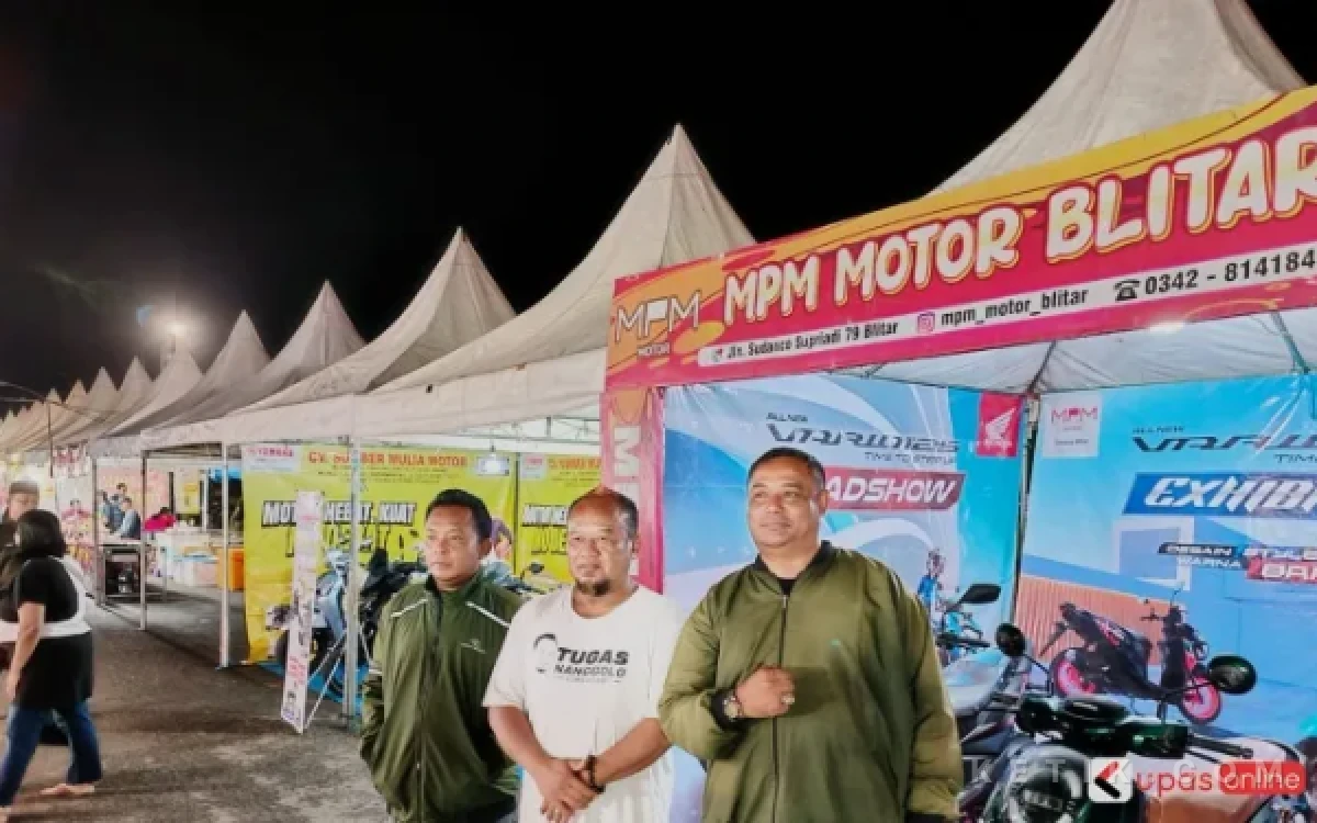 Bazar RaDja Hidupkan UMKM, Alun-alun Kanigoro Blitar Dipadati Ratusan Pengunjung