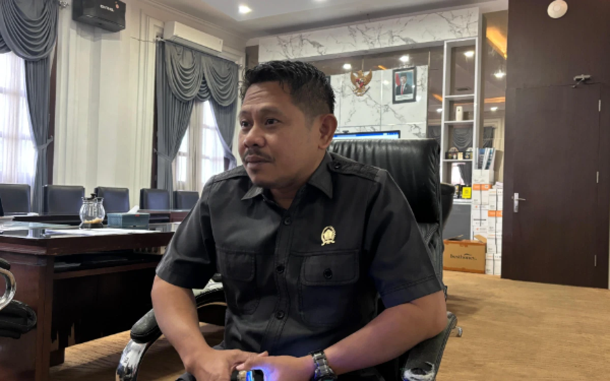 Thumbnail Berita - Dari Teknik Industri ke DPRD Kota Malang, Ginanjar Ungkap Peran Politik di Semua Lini Kehidupan
