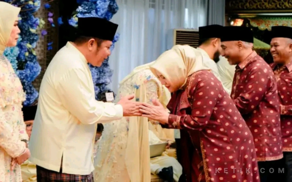 Thumbnail Berita - Bupati dan Wabup Musi Rawas Jalin Silaturahmi dengan Gubernur Sumsel di Palembang