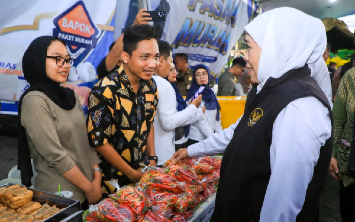 Ramah di Kantong Emak-Emak! Ini Daftar Harga Bahan Pokok di Pasar Murah ala Gubernur Khofifah