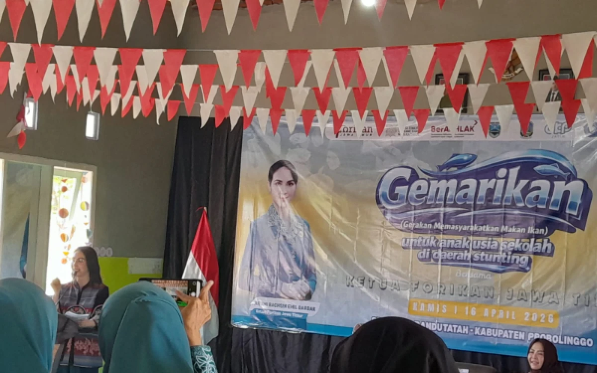 Arumi Bachsin Ajak Siswa SDN Randutatah Konsumsi Ikan, 'Superfood' Lokal Pencegah Stunting