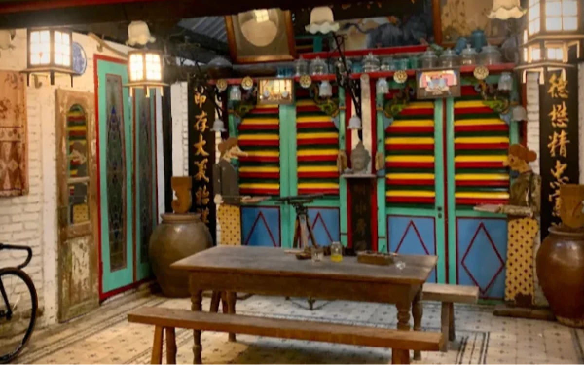 Warung Selaras Malang Hadirkan Nuansa Vintage Perpaduan Budaya Tionghoa dan Jawa