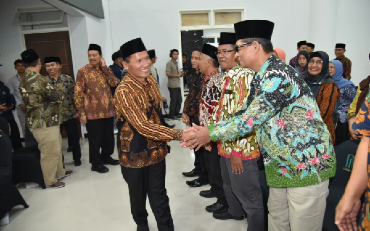 Thumbnail Berita - Perkuat Sinergi Ekoteologi, Plt Bupati Tulungagung Dampingi Menag di UIN SATU