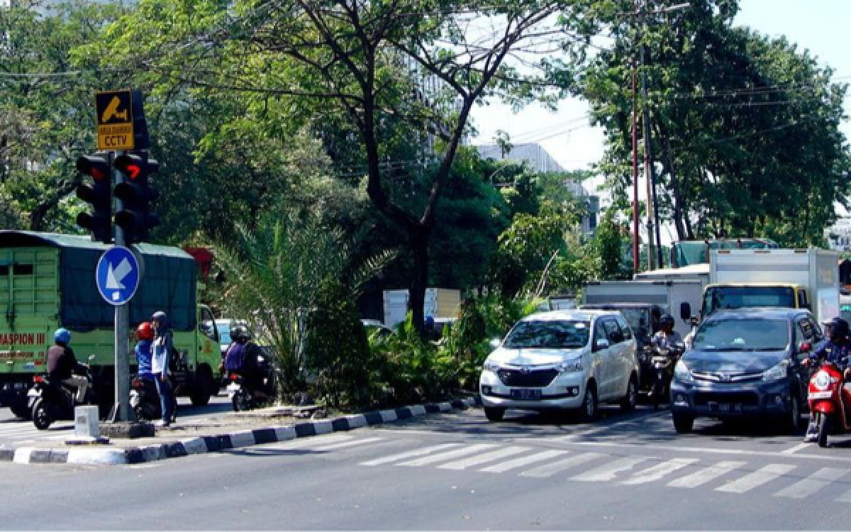 Jangkauan CCTV Surabaya Ditambah, 146 Titik TPS Sudah Terpasang