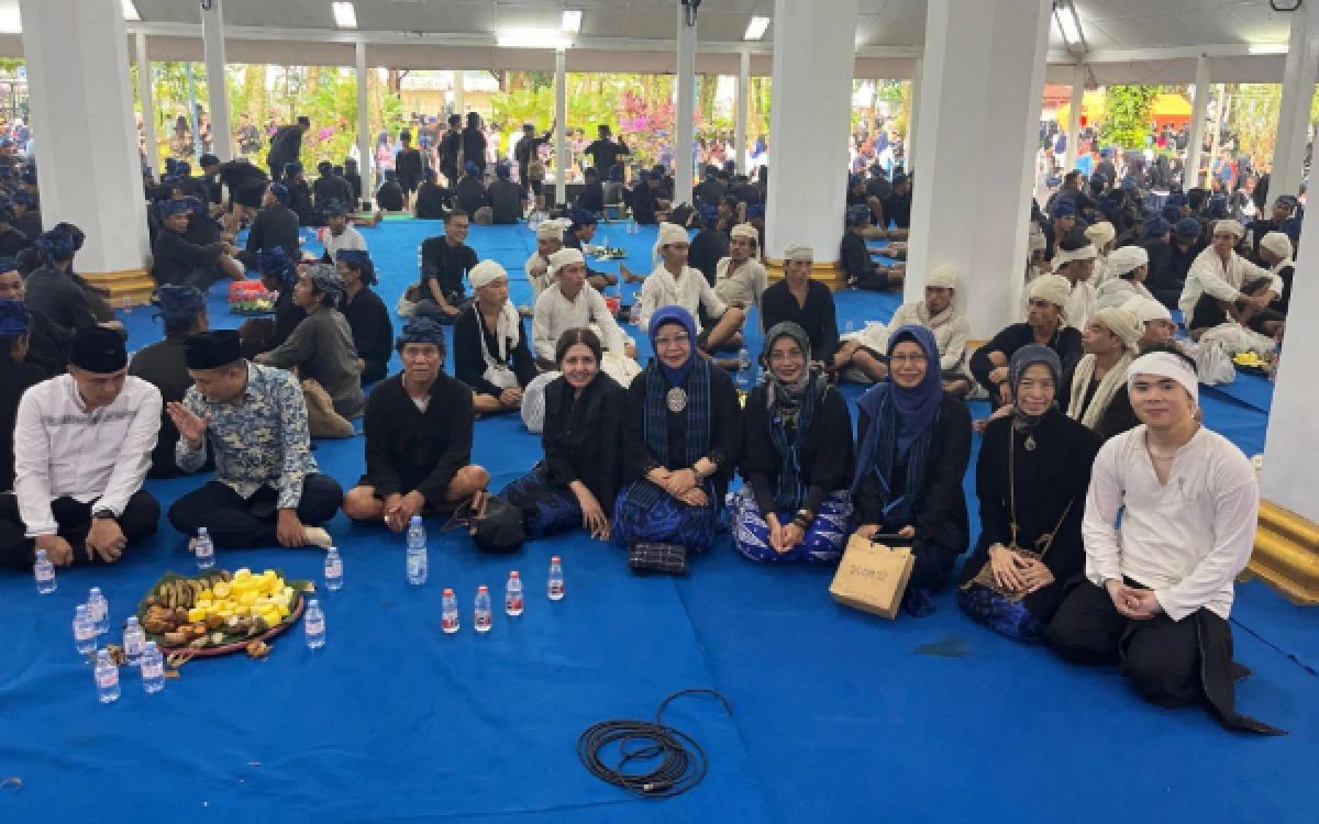 Thumbnail Berita - Dukung Pelestarian Tradisi, Kadispar Banten Hadiri Seba Baduy di Pendopo Lebak