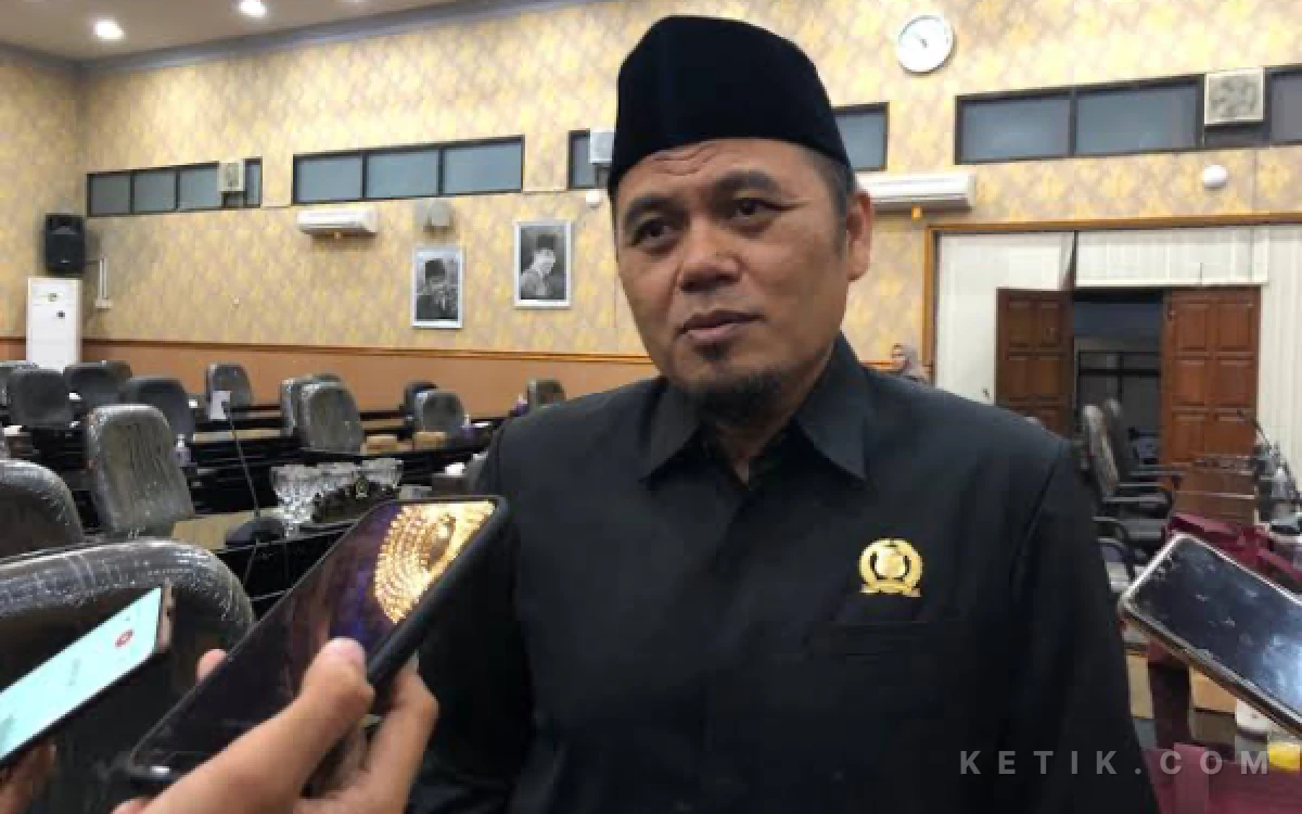 Thumbnail Berita - Biaya Parkir Disorot, DPRD Kota Blitar Minta RSUD Mardi Waluyo Gratiskan Layanan Ini