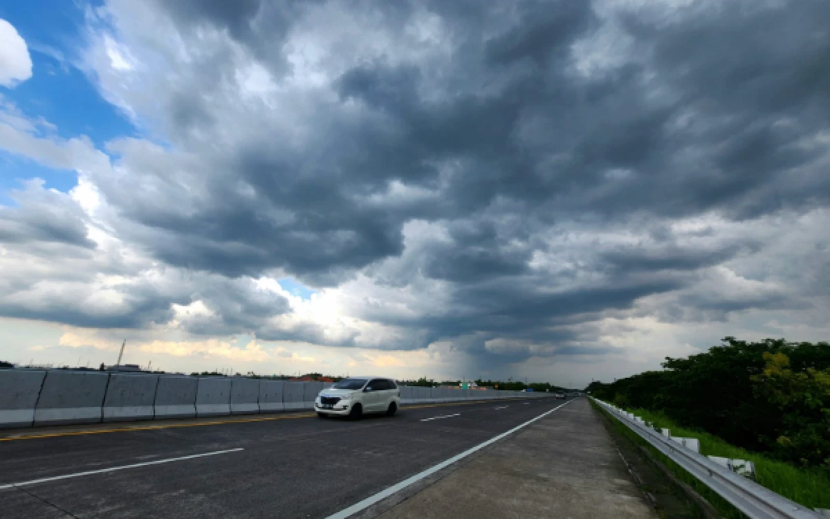 Thumbnail Berita - Prakiraan Cuaca Hari Ini 25 April 2026: Jakarta Berawan dan Bandar Lampung Berawan Tebal