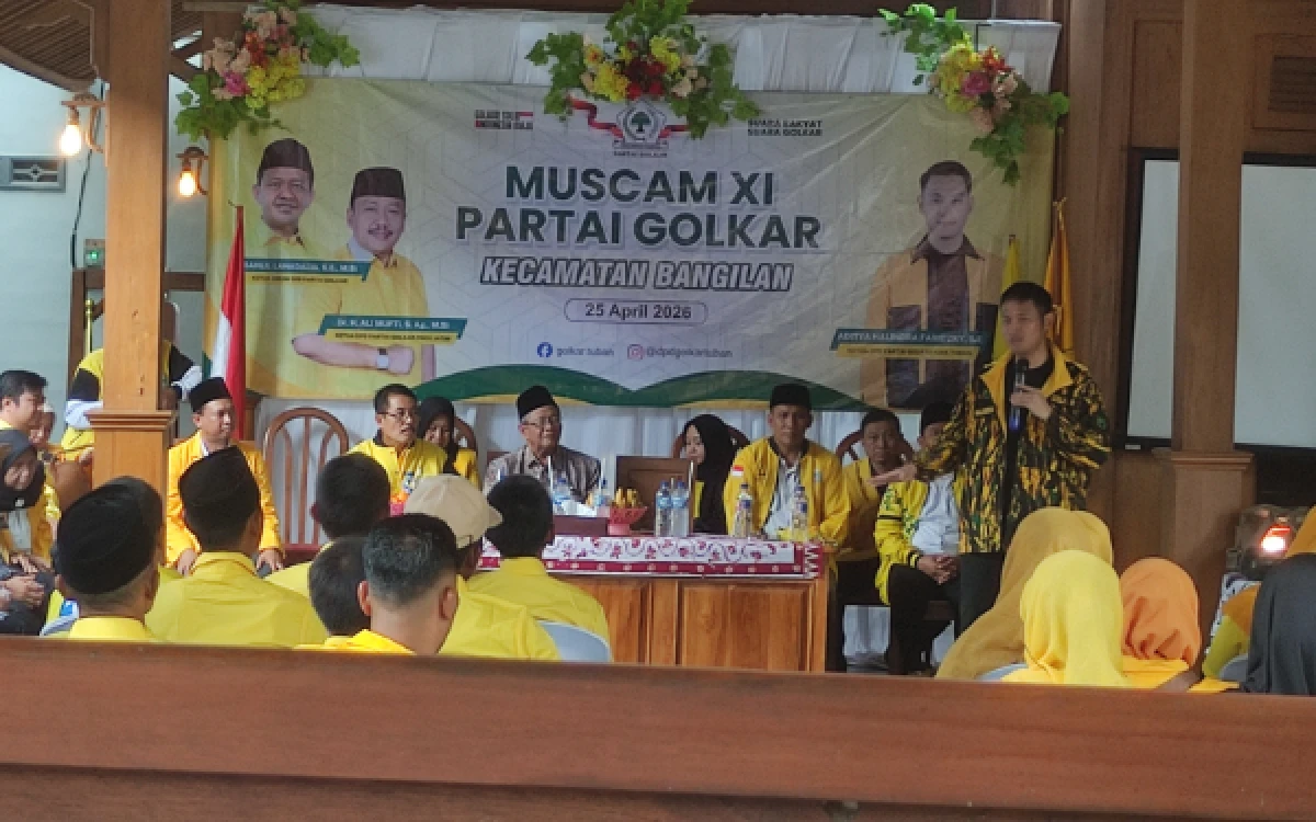 Thumbnail Berita - Muscam Golkar Bangilan Tuban, Aditya Halindra Faridzky Tekankan Evaluasi dan Kekompakan Menuju 2029
