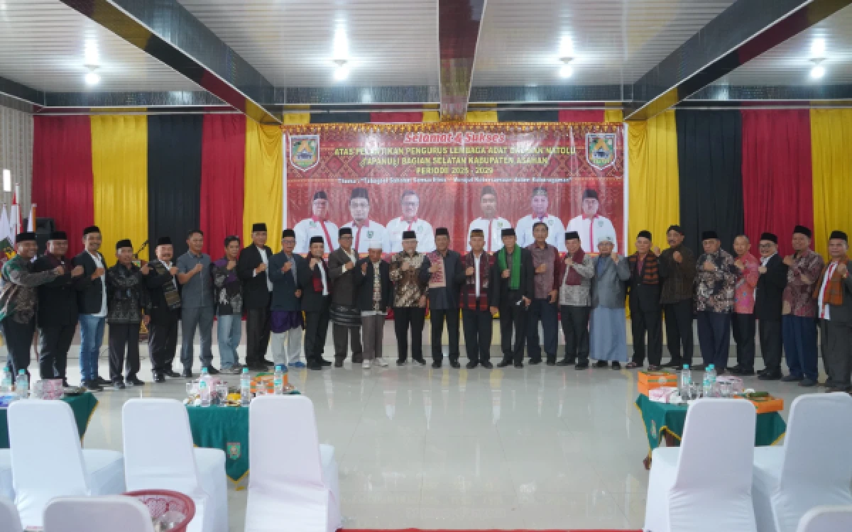Thumbnail Berita - Pengurus Lembaga Adat Dalihan Natolu Tabagsel Asahan Dilantik, Pemkab Dorong Peran Aktif untuk Pembangunan