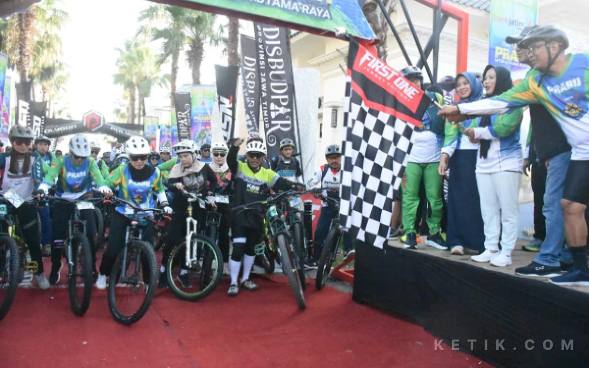 Thumbnail Berita - Wabup Situbondo Lepas Peserta Prabu#7 Muotain Bike 2026