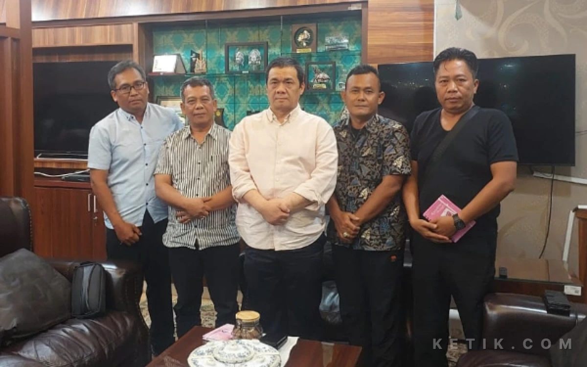 Thumbnail Berita - Wamendes PDT Dukung Munas SWI dan Hari Kebebasan Pers Sedunia di Boyolali