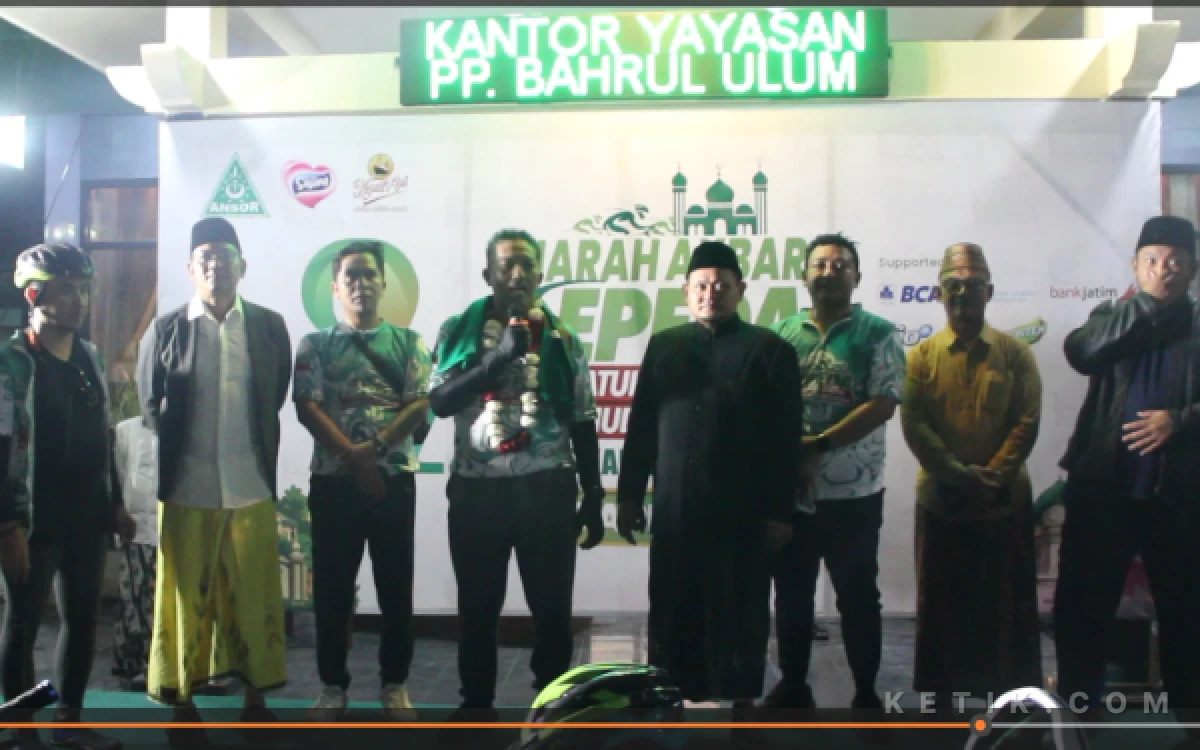 Thumbnail Berita - Ziarah Akbar Bersepeda Bangkalan-Jombang Harlah Ke-92 GP Ansor, Rintik Hujang Iringi Finis di Tambakberas