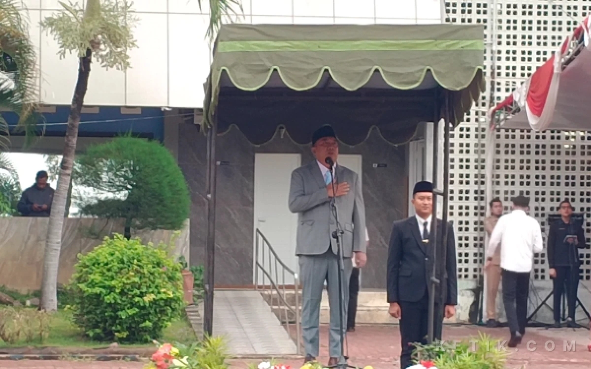 Thumbnail Berita - Peringati Hari Otonomi Daerah 2026, Bupati Situbondo Tegaskan Komitmen Sukseskan Pembangunan Nasional