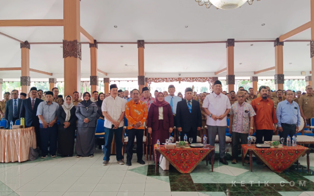 Thumbnail Berita - Tingkatkan Akurasi Data, Bapperida Situbondo Sosialisasikan Pemutakhiran DTKP