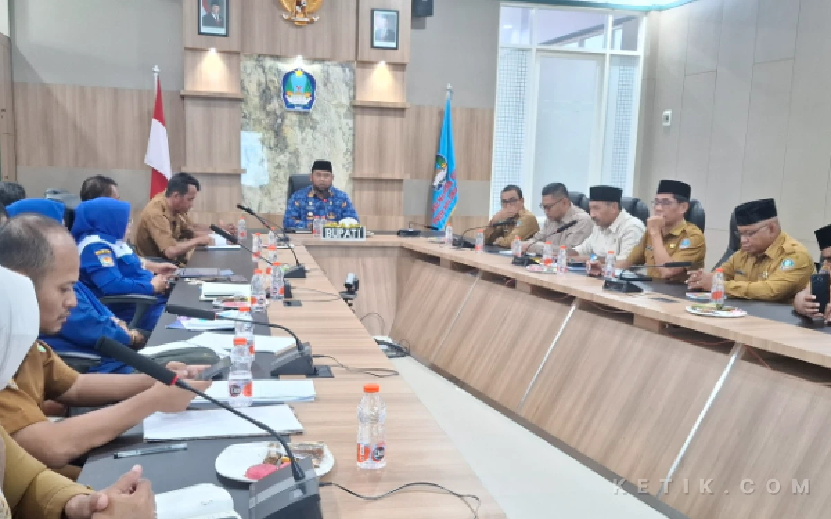 Thumbnail Berita - Pemkab-Pemprov Malut Tata Izin Galian C di Halsel