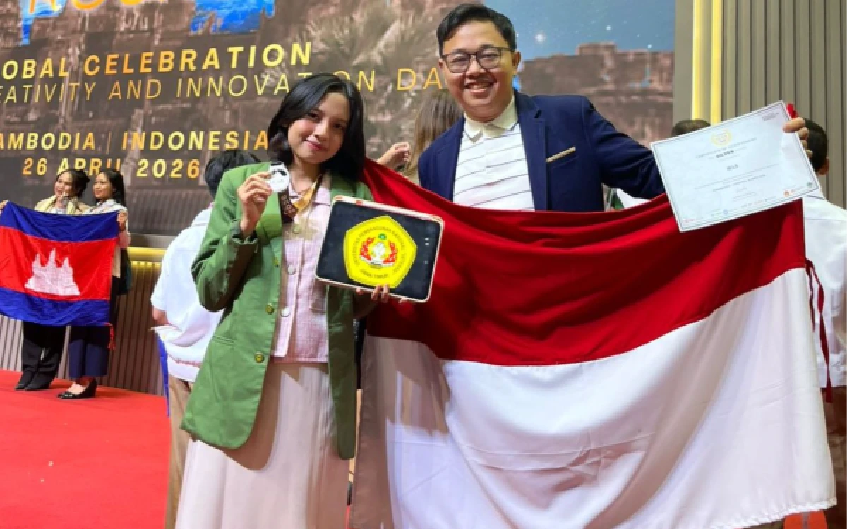Thumbnail Berita - Harumkan Nama Indonesia, Mahasiswi UPN Raih Medali Perak Startup Asia Tenggara
