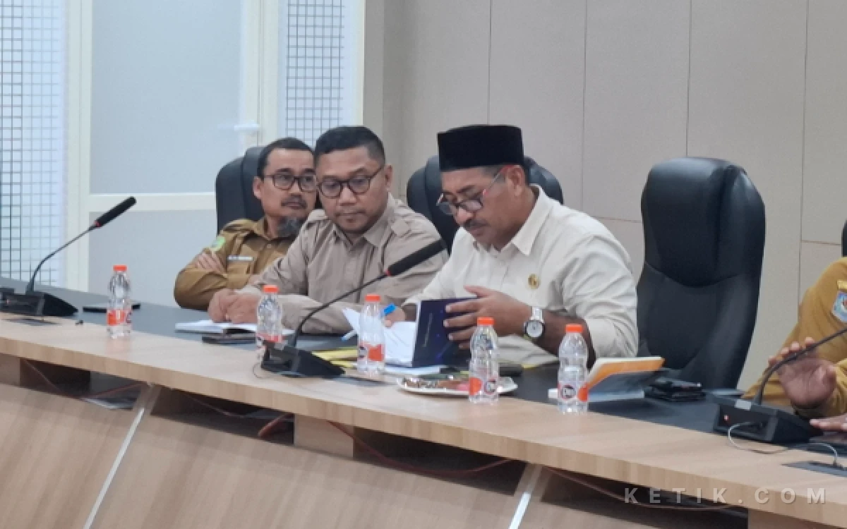 Thumbnail Berita - Nasyir Koda Buka Data Galian C Halsel, Puluhan Izin Mengantre