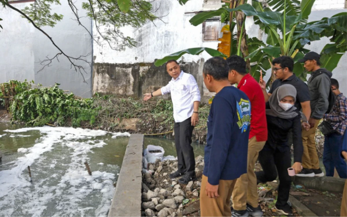 Thumbnail Berita - Eri Cahyadi Ubah Skema Drainase Surabaya, Avur Margorejo Ditutup Demi Cegah Banjir Tiga Kecamatan
