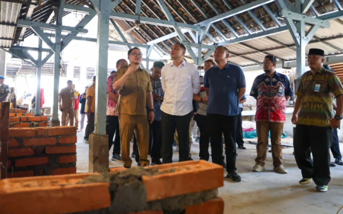 Thumbnail Berita - Pasar Tembok Dukuh Surabaya Direvitalisasi, Kapasitas Stan Naik Jadi 189