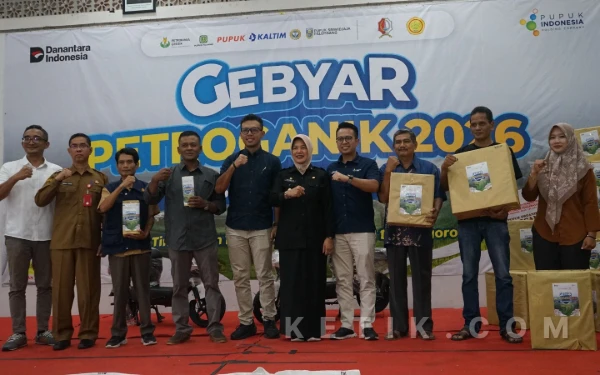 Thumbnail Berita - Bojonegoro Raih Peringkat 2 Nasional Serapan Pupuk Organik, Bukti Petani Semakin Sadar Lingkungan