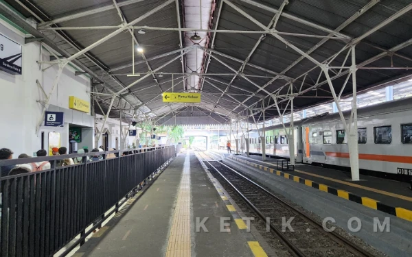 Perjalanan Terganggu, Penumpang KAI Daop 8 Surabaya Terdampak Pembatalan dan Keterlambatan