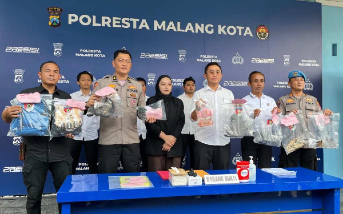 Thumbnail Berita - Gudang Pabrik Rokok di Malang Sengaja Dibakar, Ini Modus Yang Dilakukan Tersangka