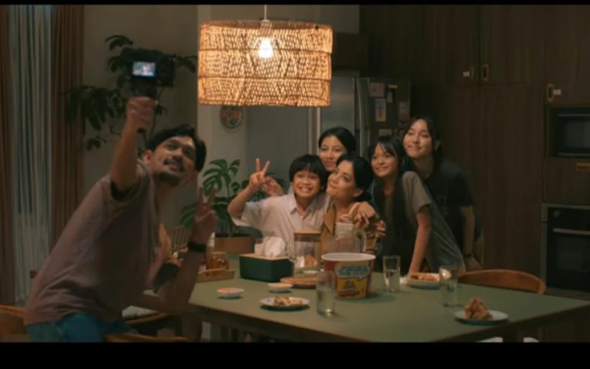 Thumbnail Berita - Antara Impian dan Bakti Kepada Ibu! Dilema Kesha di Film “Yang Lain Boleh Hilang Asal Kau Jangan”