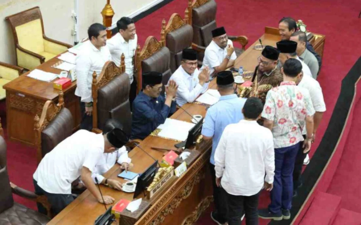 Thumbnail Berita - Fraksi-Fraksi DPRD Kota Batam Laporkan Hasil Reses, Jadi Bahan Penyusunan APBD 2027