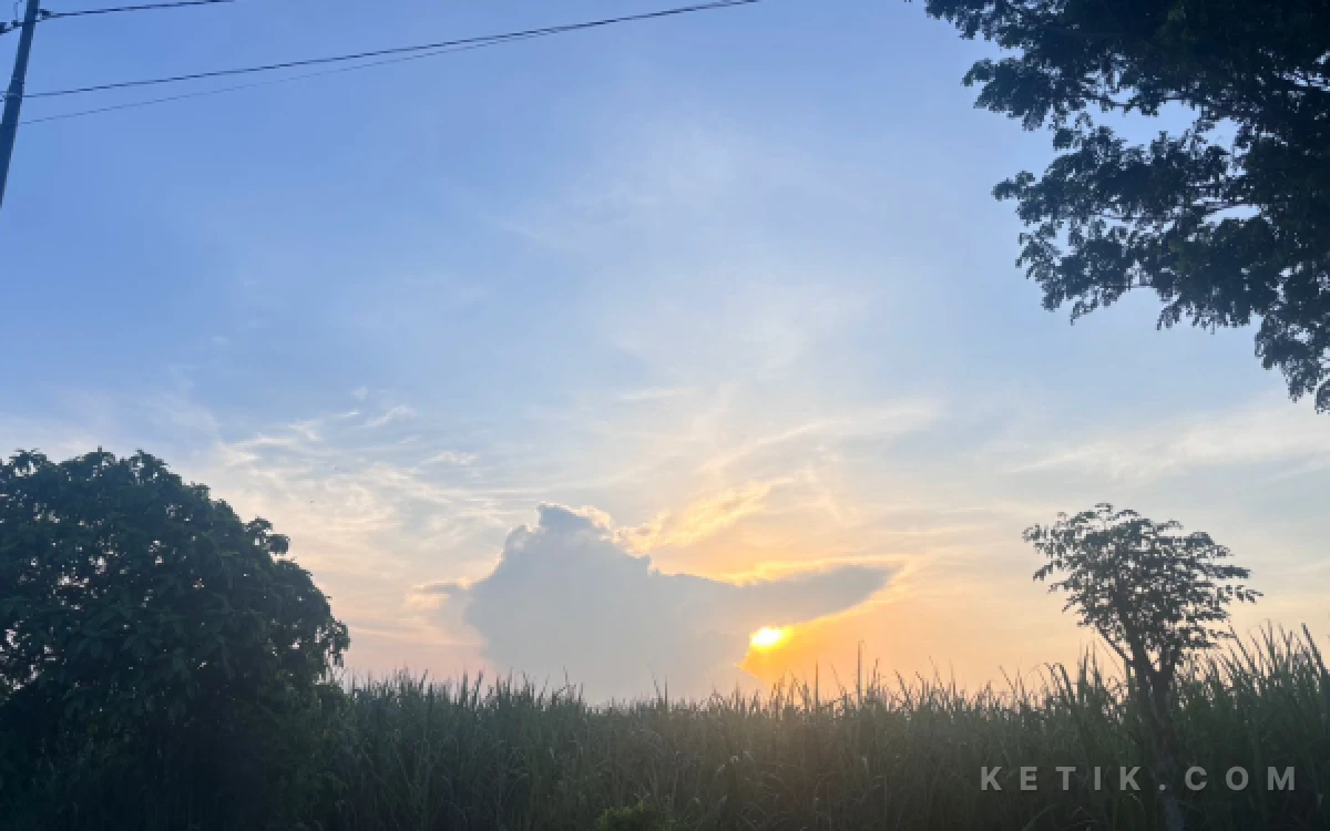 Thumbnail Berita - Prakiraan Cuaca Hari Ini, Kamis 30 April 2026: Madiun Berawan, Pasuruan Hujan Ringan