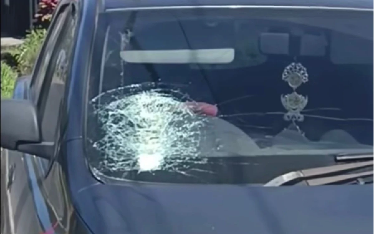 Thumbnail Berita - Polisi Tangkap Pelaku Pelemparan Batu di Pujon, Motifnya Karena Emosi di Jalan
