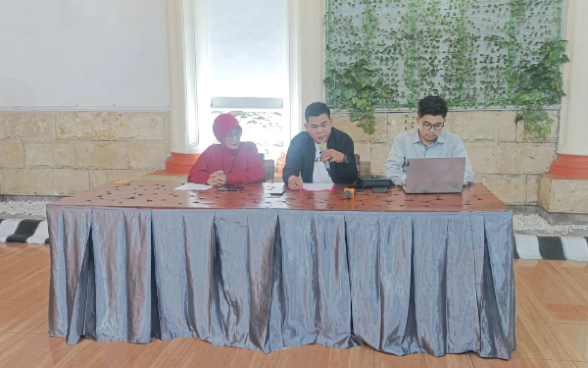 Thumbnail Berita - Sengketa Kepemilikan Sardo Swalayan, Polda Jatim Resmi Tahan Tiga Tersangka Termasuk Mantan Suami