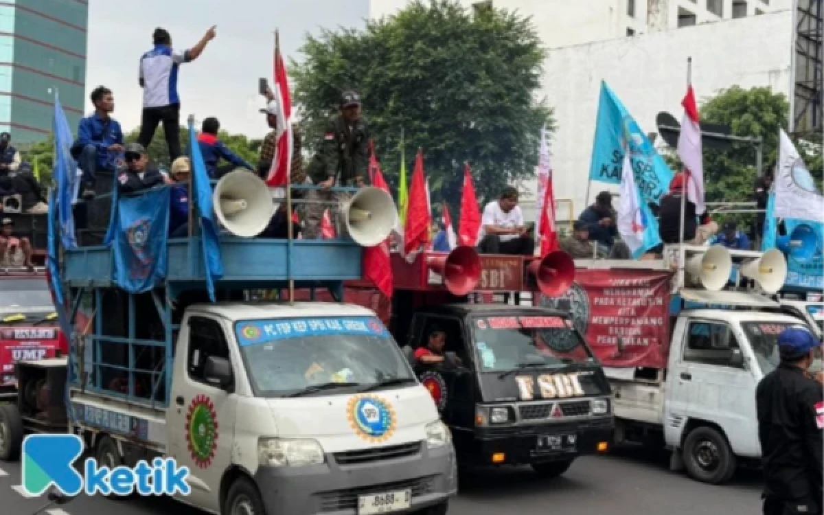 Thumbnail Berita - Awas Kena Macet! Ini Rute Demo Hari Buruh 2026 di Surabaya