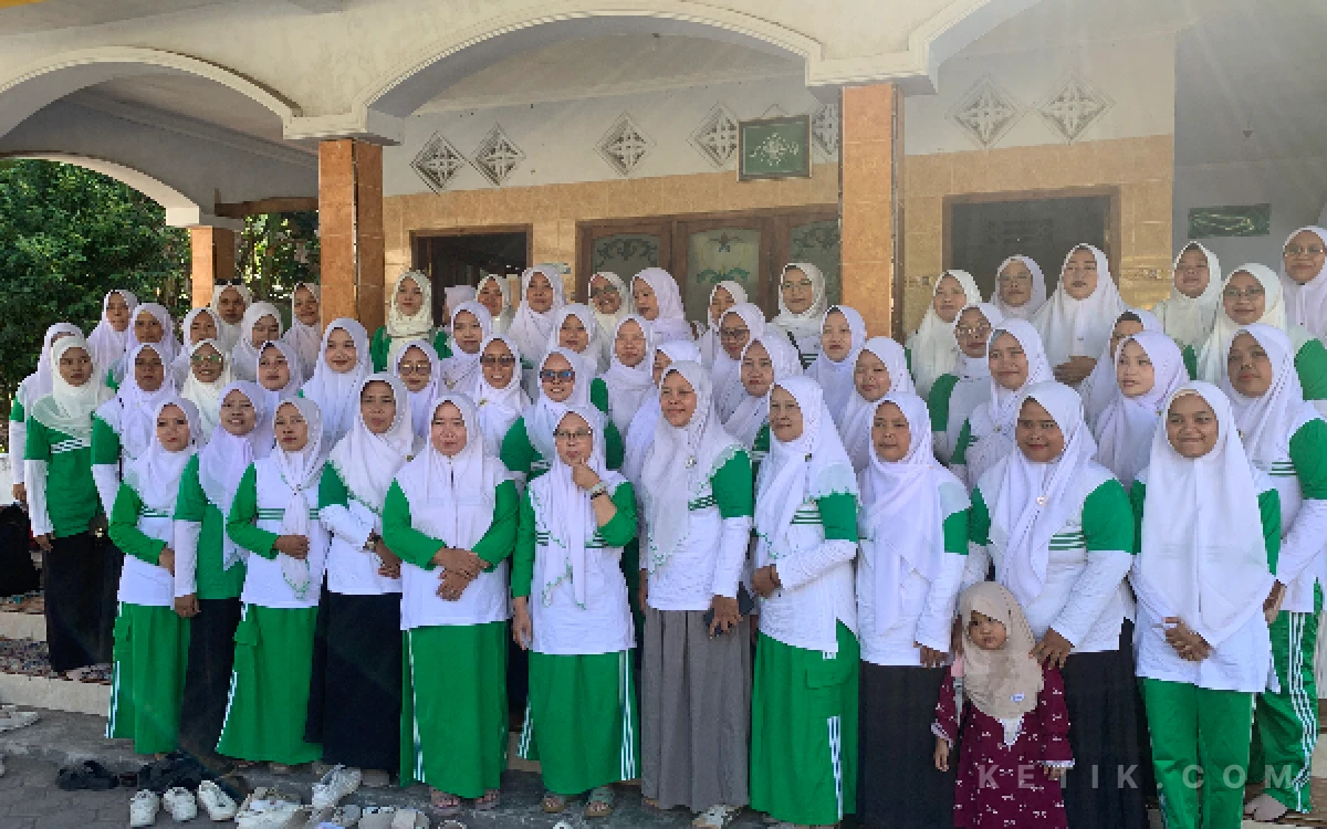Thumbnail Berita - Anggia Erma Rini Salurkan 10 Sapi dan 20 Kambing Kurban di Blitar, Fatayat NU: Bentuk Kepedulian untuk Masyarakat