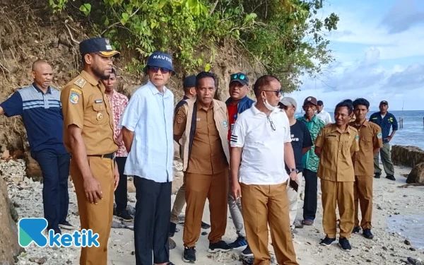 Wakil Bupati Halmahera Selatan Tinjau Infrastruktur dan Akses Pendidikan di Desa Laigoma Kayoa