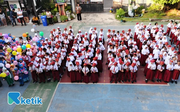 Thumbnail Berita - SDN Pakis III Surabaya Mulai MPLS, Didominasi Kehadiran Ayah Sesuai Program SEBAYA