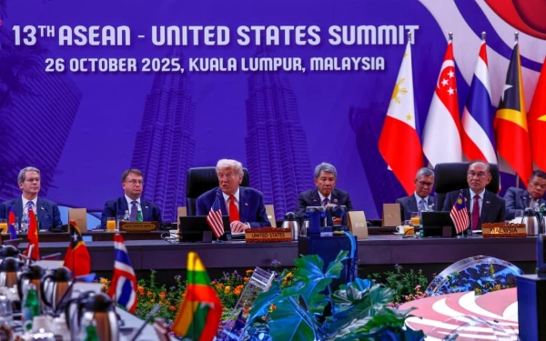 Thumbnail Berita - Trump Puji Prabowo di KTT: Terima Kasih Telah Membantu Kami