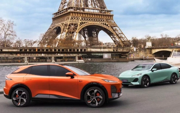 Ciamik! Shenlan S7 Mobil Listrik Tiongkok Berteknologi Tinggi