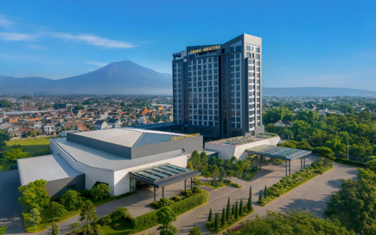 Thumbnail Berita - Konsisten Jaga Lingkungan, Grand Mercure Malang Mirama Resmi Kantongi Sertifikat Green Key