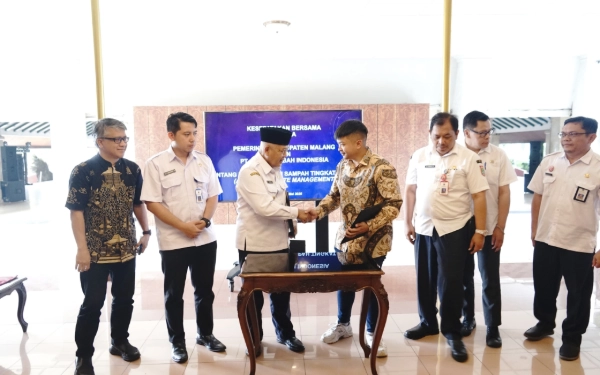 Thumbnail Berita - Kelola Sampah Lebih Efektif, Bupati Malang MoU dengan PT Milion Limbah Indonesia