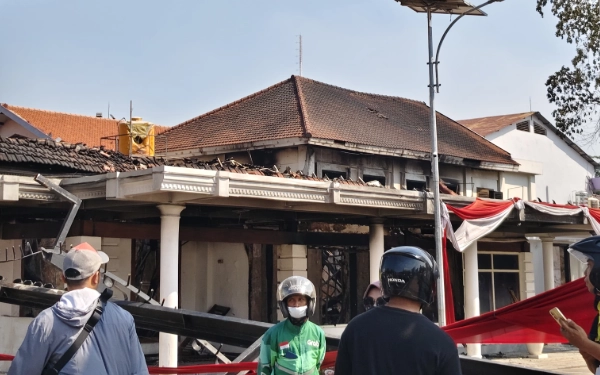 Thumbnail Berita - YLBHI Kritik Pemerintahan Prabowo, Enggan Ungkap Aktor Utama di Balik Kericuhan Demonstrasi Agustus