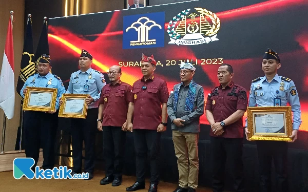 Bongkar Sindikat Perdagangan Organ Internasional, Tiga Petugas Imigrasi Ponorogo Dapat Penghargaan