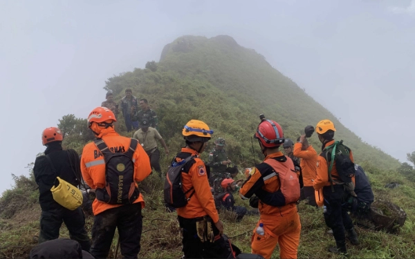 Thumbnail Berita - Tim SAR Temukan Kotak Hitam Pesawat ATR 42-500