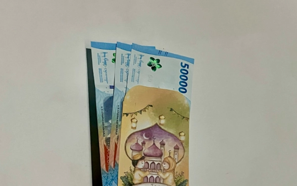 Tips Ajarkan Anak Kelola Angpao Lebaran Berdasarkan Jenjang Usia
