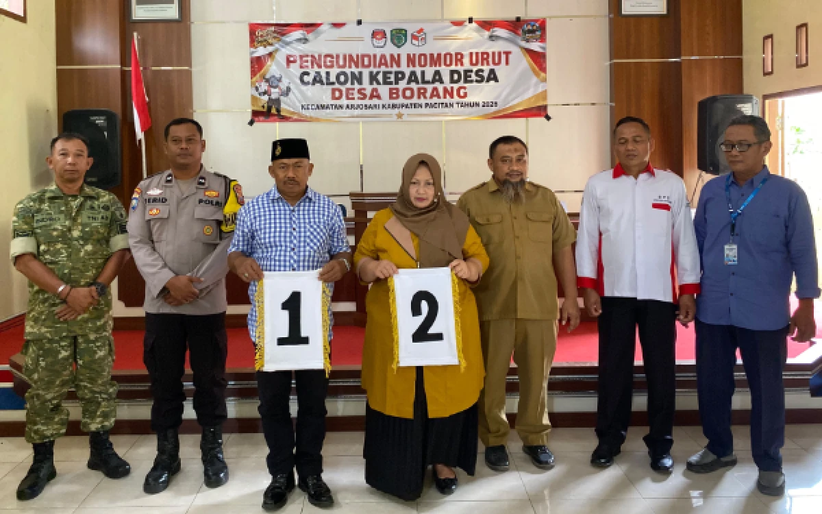 Thumbnail Berita - Pasutri Beradu di Pilkades Pacitan, Dua Desa Serasa Gelar Pemilihan Kepala Keluarga