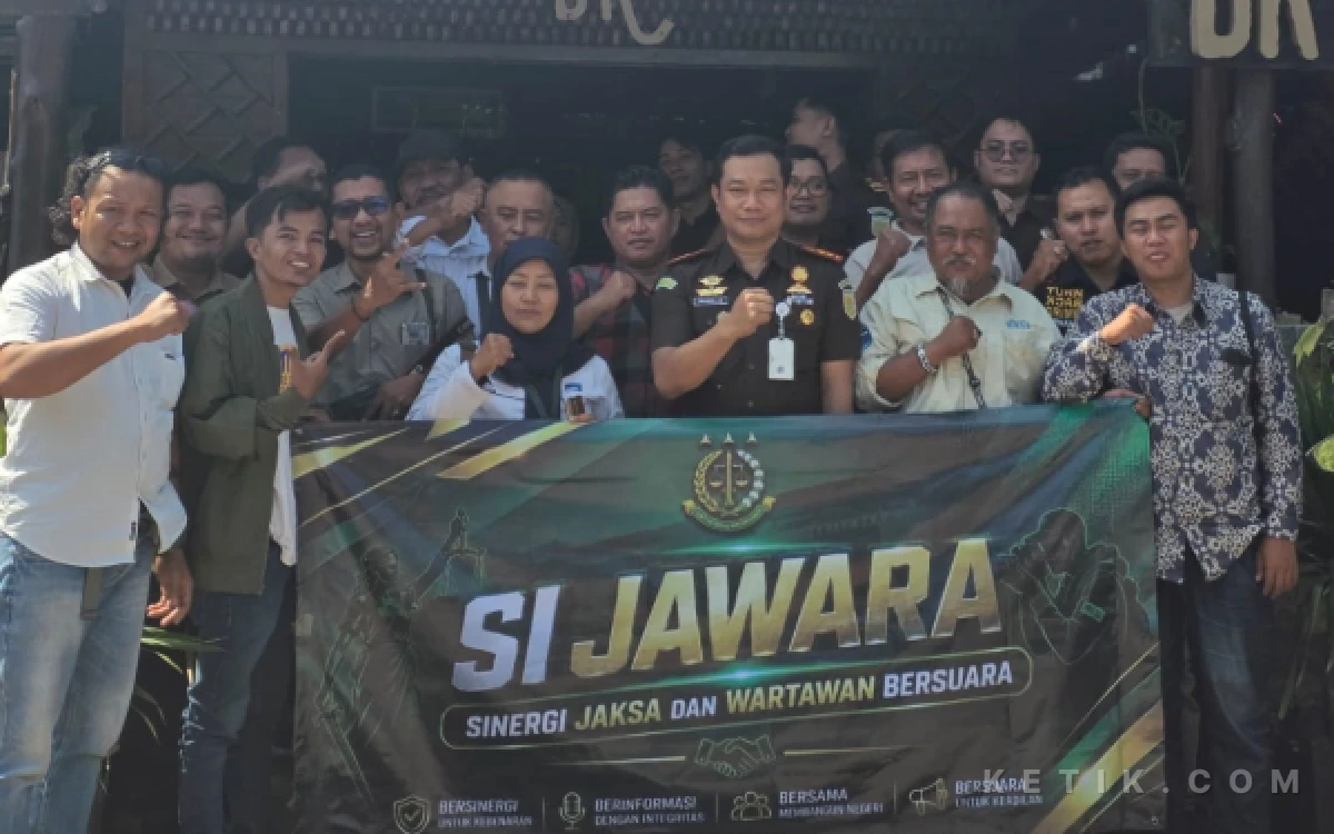 Thumbnail Berita - Lewat "Si Jawara", Kejari Situbondo Pererat Hubungan dengan Insan Pers
