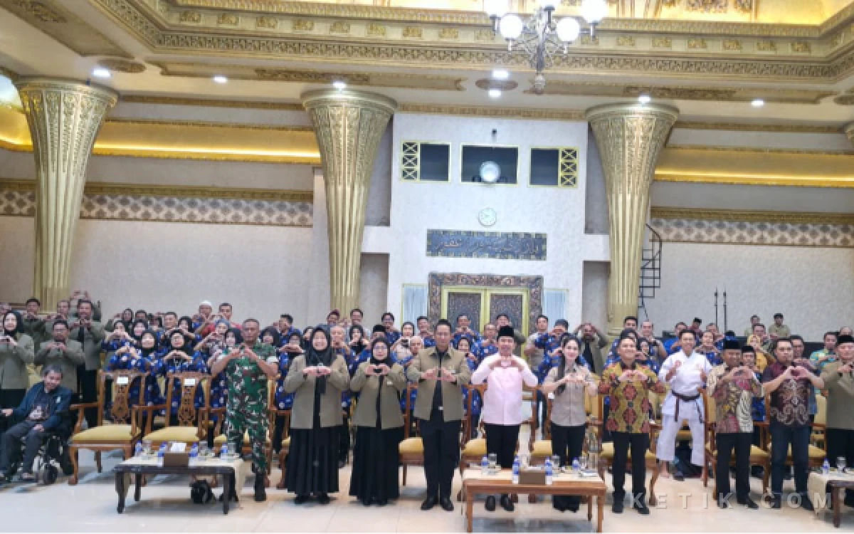 Thumbnail Berita - Pengurus Kormi Jember 2025–2030 Dikukuhkan, Gus Fawait Minta Setiap Event Berdampak pada Ekonomi Daerah