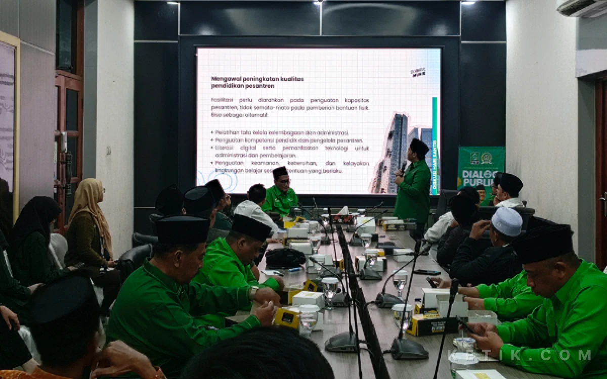 Foto Suasana Dialog Publik Hari Santri 2026 Fraksi PKB DPRD Gresik, Rabu, 28 Oktober 2026 (Foto: Daniel Andayawan/Ketik.com)