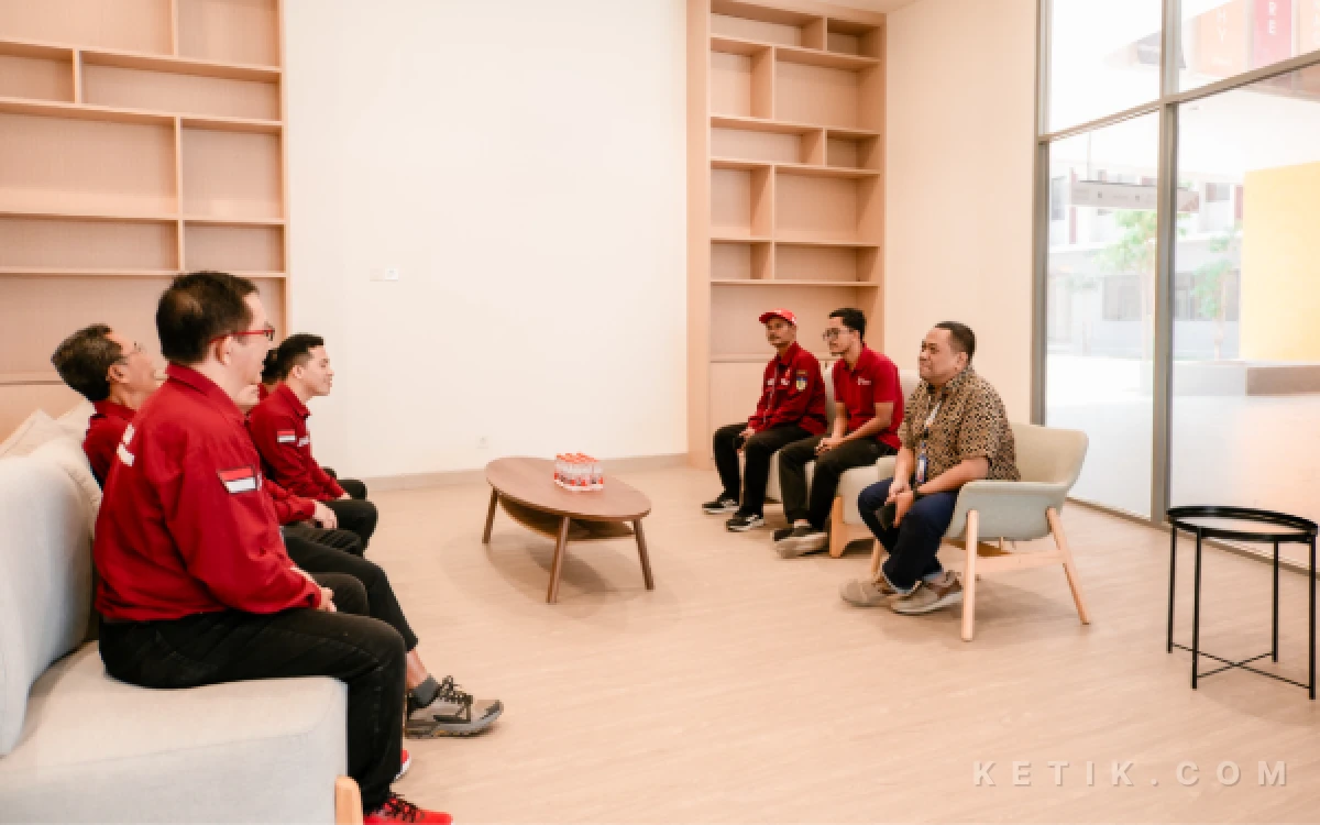 Foto KONI Kabupaten Kediri melalui kunjungan silaturahmi dan anjangsana ke Surya Inspirasi School Kediri di kawasan Road Division 2 Bandara Dhoho Desa Tiron Kecamatan Banyakan, Selasa 4 Agustus 2026. (foto : KONI Kabupaten Kediri for Ketik.com).