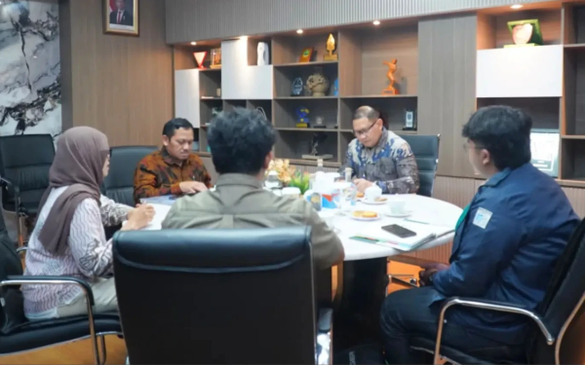 Thumbnail Berita - Buka Ruang Talenta Teknologi! Dindik Jatim Bareng ITS Siapkan Kompetisi Robotika dan Workshop loT