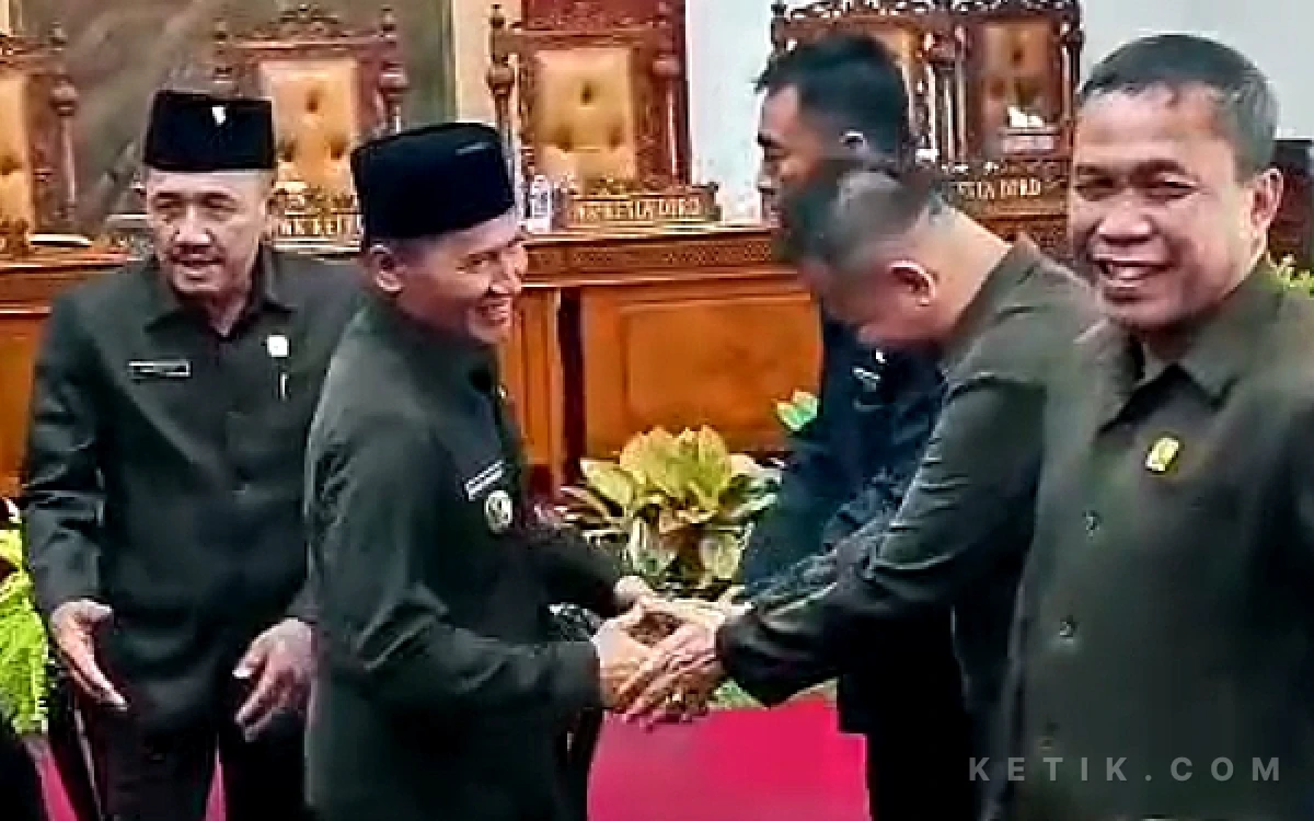 Thumbnail Berita - DPRD dan Pemkab Tulungagung Sepakat! 5 Perda Baru Disahkan, Pansus Strategis Langsung Dibentuk